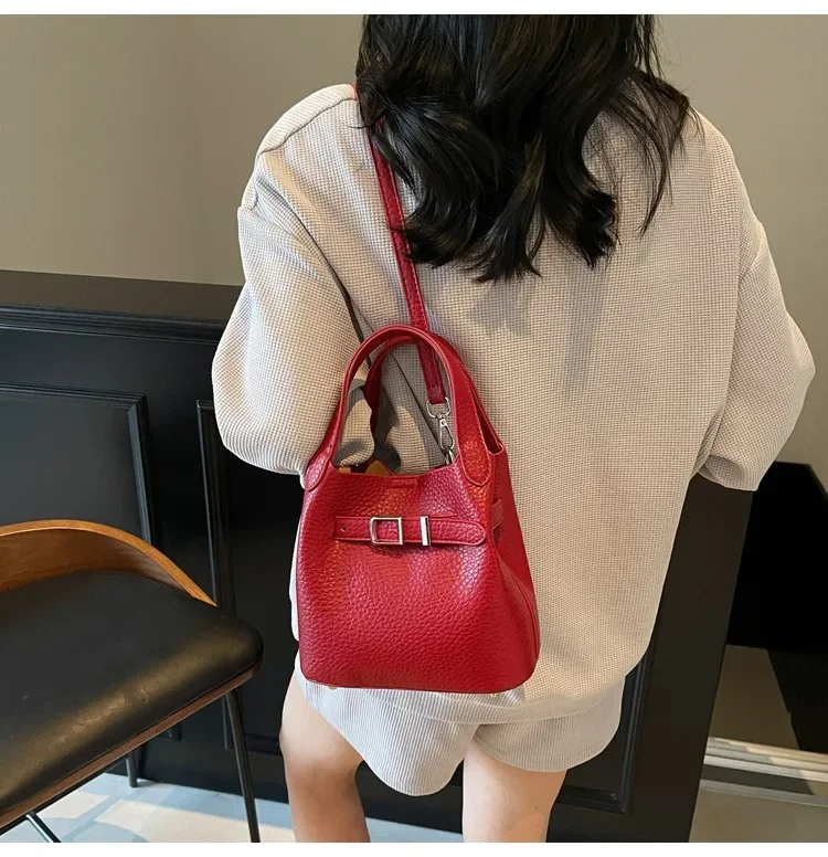 Женская сумка-ведро 2025 года — минималистичная дизайнерская сумка через плечо, небольшая сумка через плечо с текстурой премиум-класса