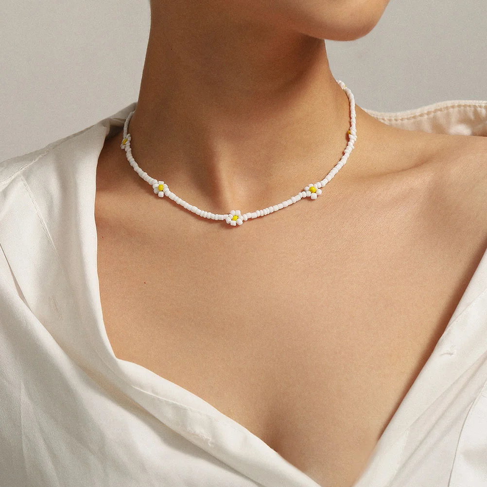 Creative Braided Flower Geometric Necklace Attractive Female Woven Beads Pretty Beach Party Jewelry Clavicle Chain Chic