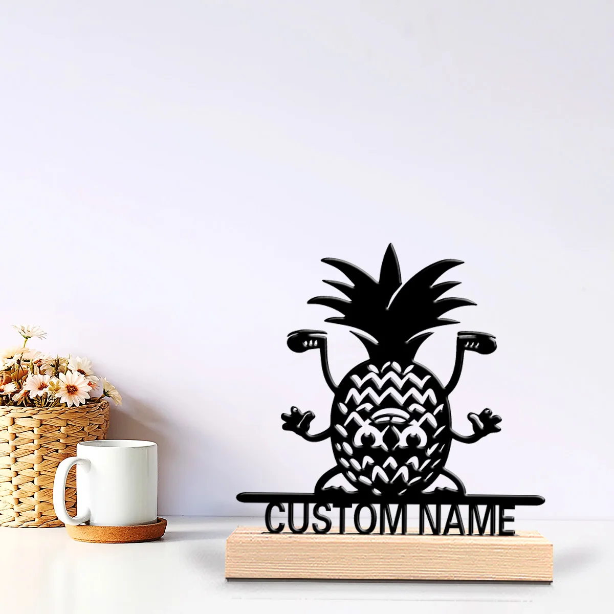 1 pièce Statue en fer en forme d'ananas personnalisable avec nom, Ornement en métal, Artisanat d'art avec base en bois, Cadeau pour fille