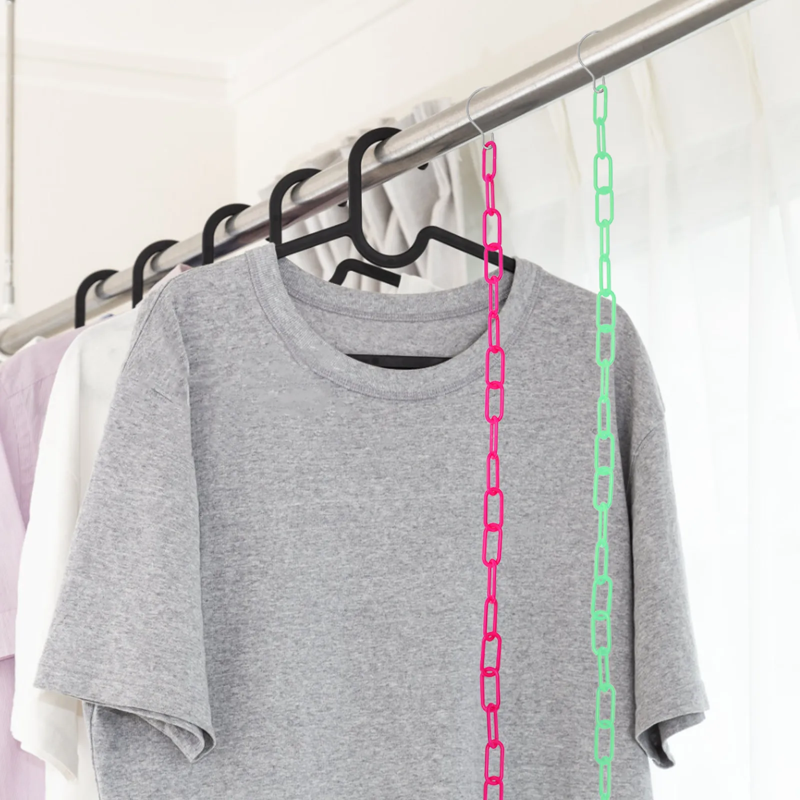 2Pcs Weatherproof Plastic Chain Hanger for Crowd Direction Access Control Retail Events Warehouses Bags Dress Hanging Small Bag