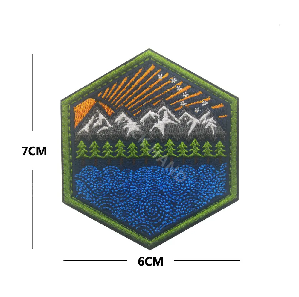 Outdoor Camping Tactical Patch Compass Wolf Embroidered Patch HOOK LOOP Badge Fit Backpack Jackets Clothing Stickers Embroidery