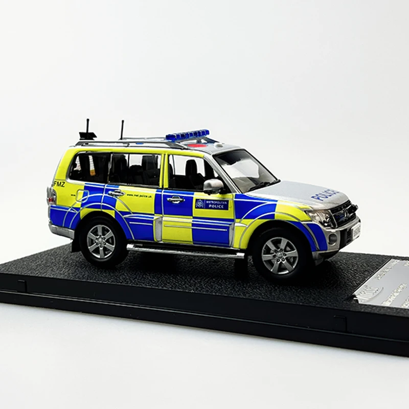 Vitesse 1:43 Scale Diecast Alloy Pajero London Police Sedan Toys Car Model Classic Adult Souvenir Collection Gift Static Display