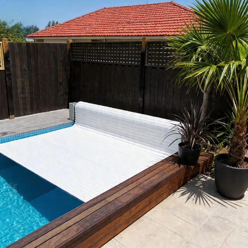 Custom pool cover, high strength, insulation, durability and safety, suitable for outdoor swimming pools