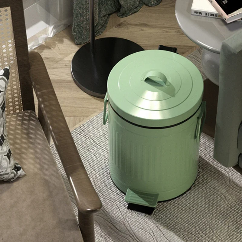 Nordic Creative Footrest Trash Can Vintage Kitchen Bin Large Capacity Home Bathroom Container，Retro Pedal Bin