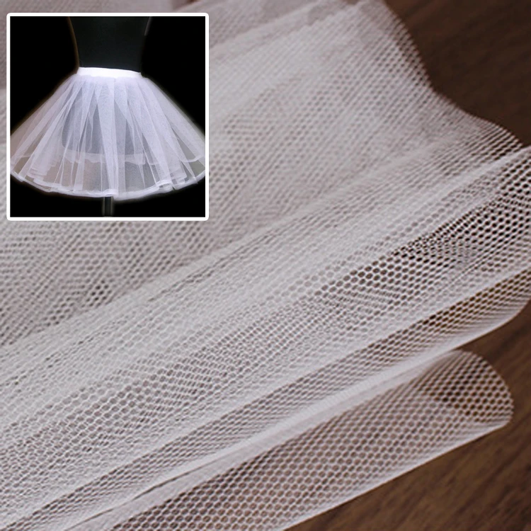 

White 100D reinforced coarse net, hard net, six corners mesh fabric, wedding dress, baby skirt, accessories, mesh fabric.