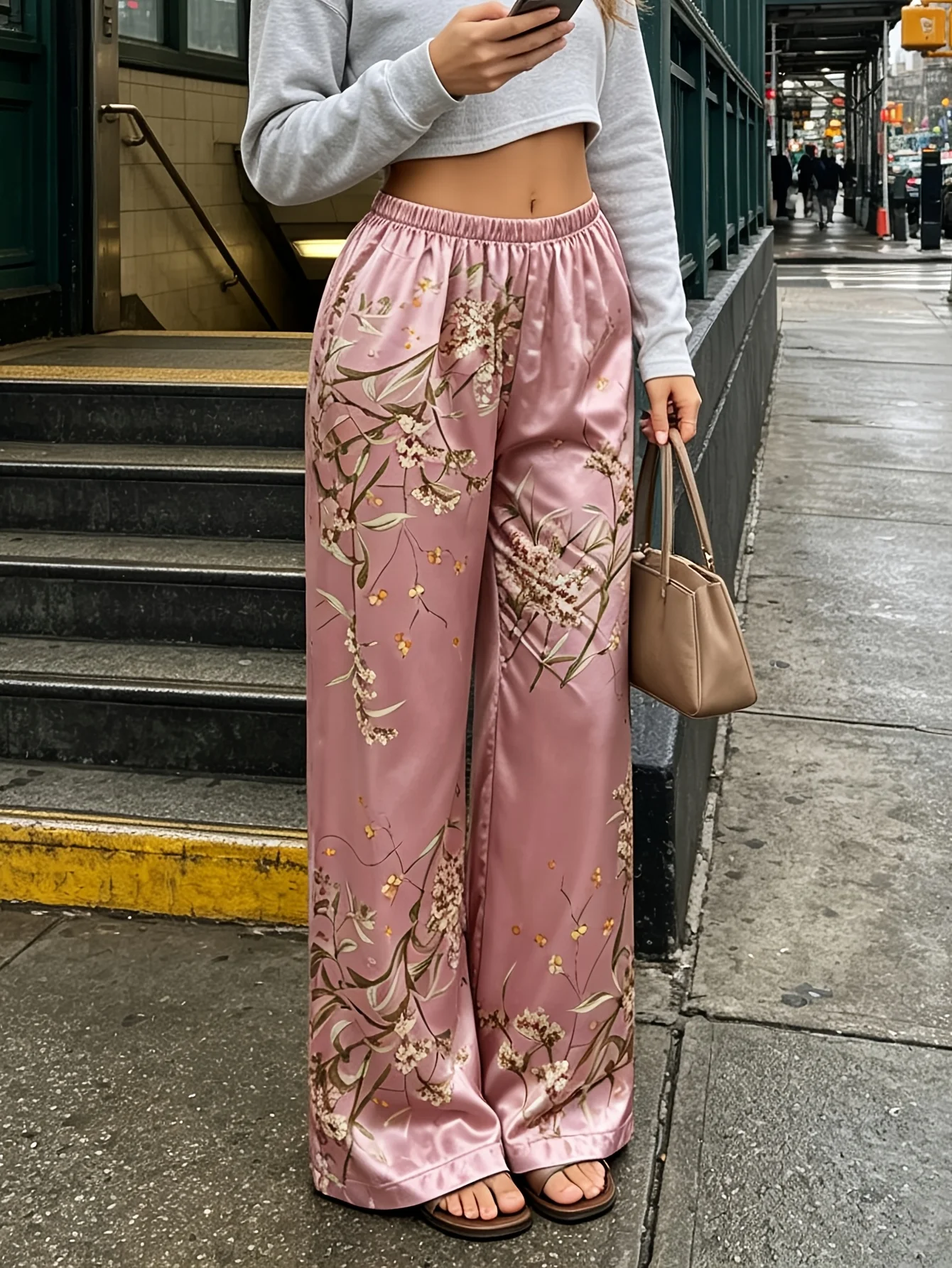 Satin can be worn externally. 1-piece vintage women's pink bottom with random cherry floral print satin versatile sleep pants, suitable for outdoor wear. Lightweight, loose-fitting long pants for summer, can be used as