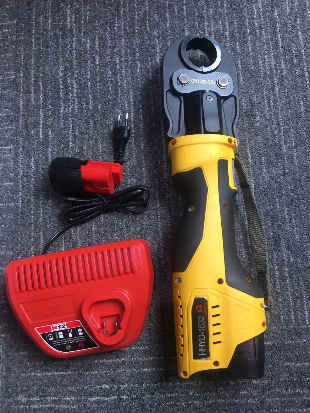Picture 4: Cordless Battery Powered Hydraulic Pipe Press Tools