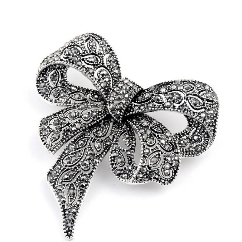 Fashion Retro Alloy Brooch Bow Pin Clothing for Women Jewelry Hot Sale