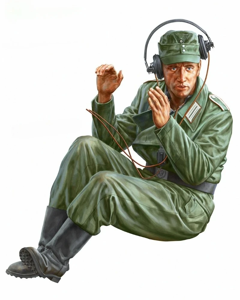 1/16 Scale Die-Cast Resin Figure Model Kit German Half Track Radio Operator Unassembled and Unpainted