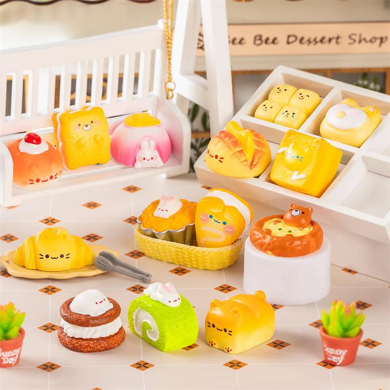 Simulation Cute Mini Animals Desserts Bread Micro Landscape Ornaments Car Home Ornaments Dollhouse Toys DIY Decoration Kids Gift