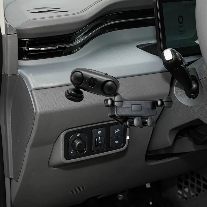 For Foton Xiangling U7/U8/Avin Letu/View i7/View i9 car phone holder hands-free navigation phone clip holder