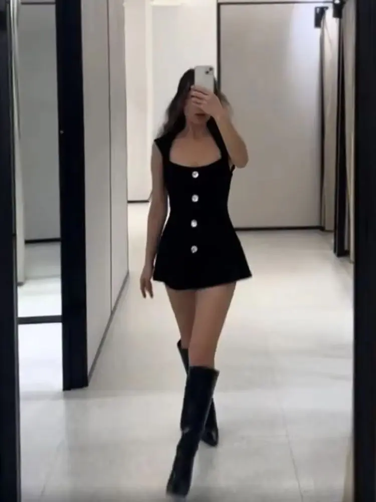 

HH Woman Zipper Sleeveless Square Collar Crystal Single-Breasted Embellished Short Jumpsuit Female Slim Fit Fashion Shorts