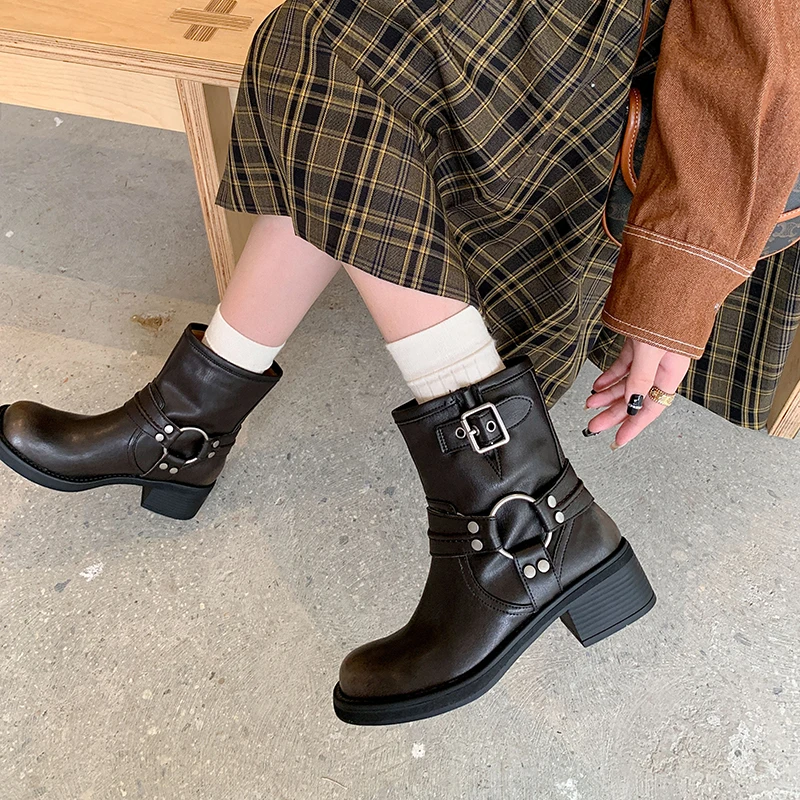 

2025 Hot sale Platform Women Boots Retro Genuine Leather Ankle Boots Sexy Modern Outdoor Shoes