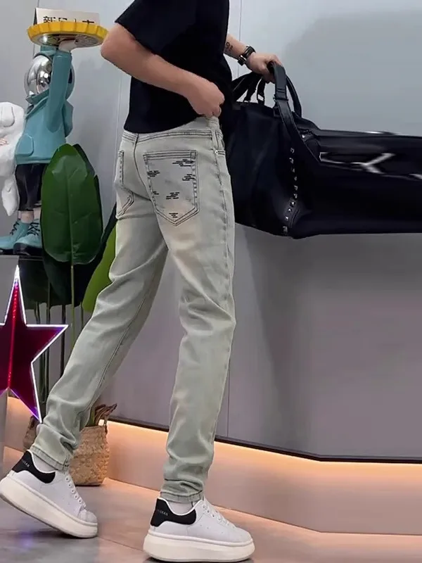 

Мужские джинсы с американской вышивкой в стиле ретро, весенние новые длинные брюки с вышивкой Micro Harlan, высокоэластичные повседневные мужские джинсы высокого класса...