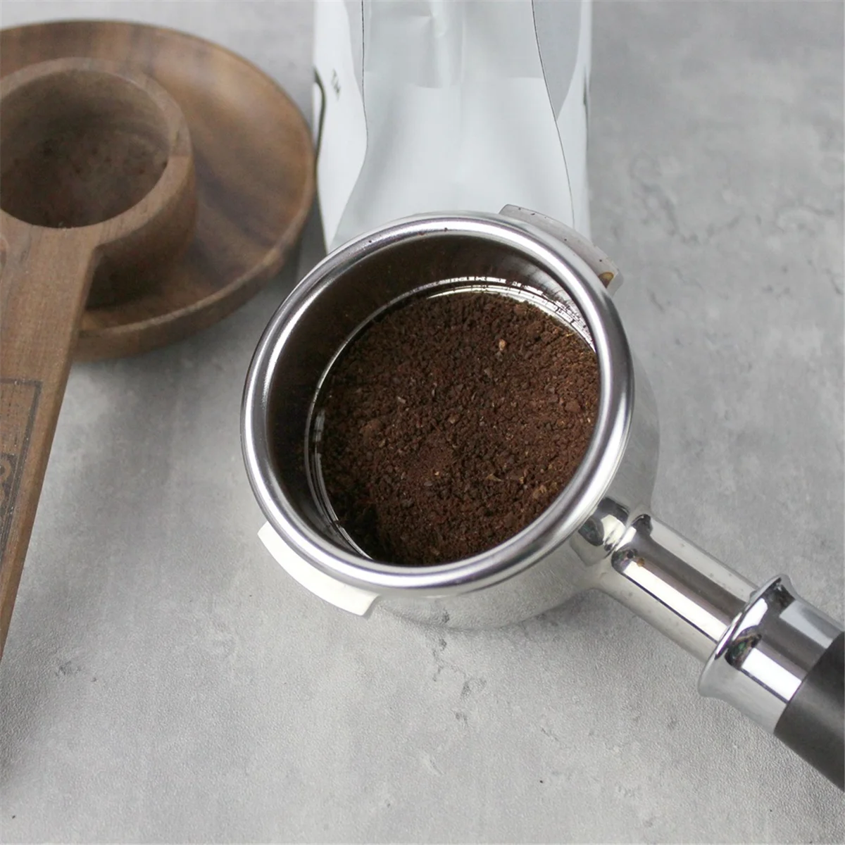 Espresso Coffee Extraction Filter Coffee Powder Bowl 58mm Bottomless Pressurized Handle for Tapered Powder Bowls