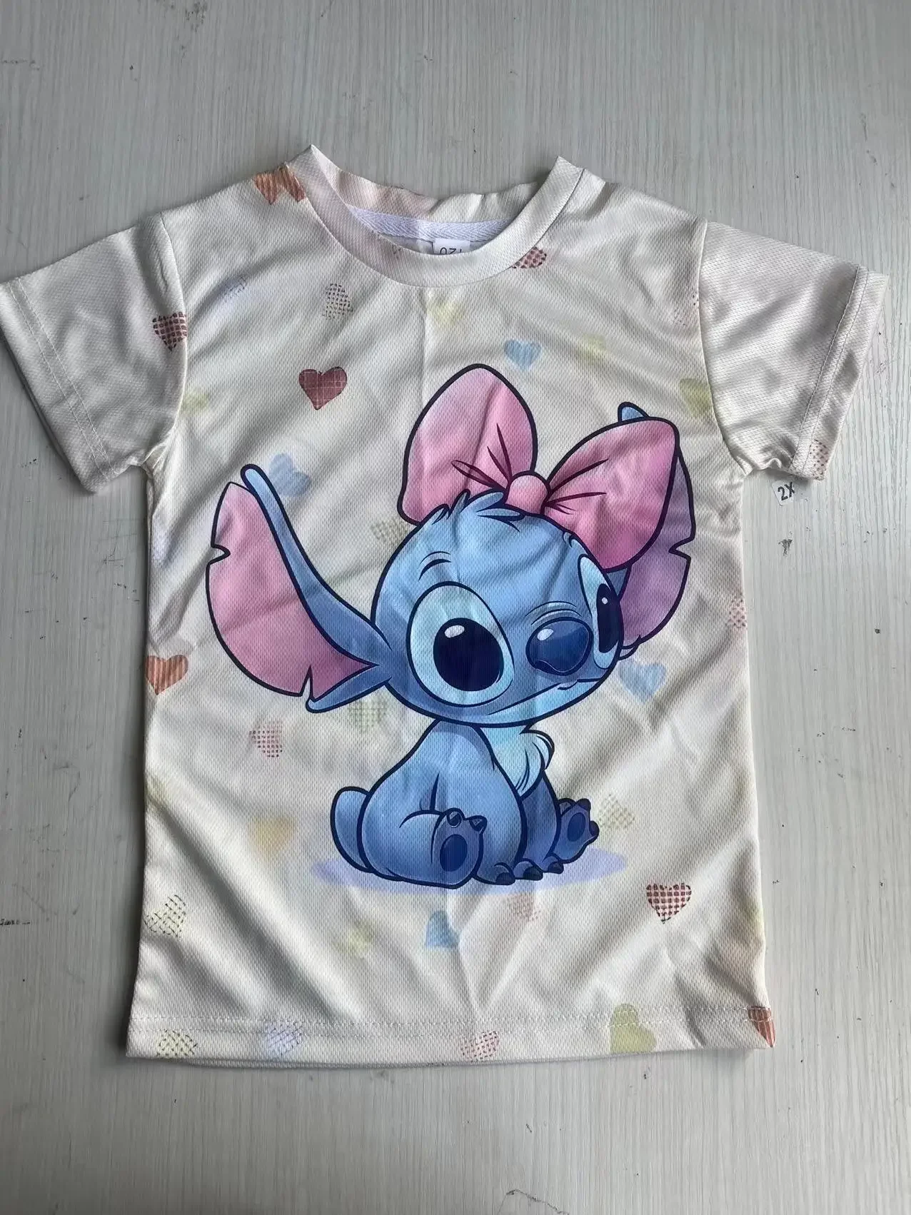 男の子と女の子のためのディズニーステッチシリーズの速乾性Tシャツ,3Dプリントの子供用Tシャツ,通気性のあるカジュアルトップ,同じトップ,アニメーション,夏