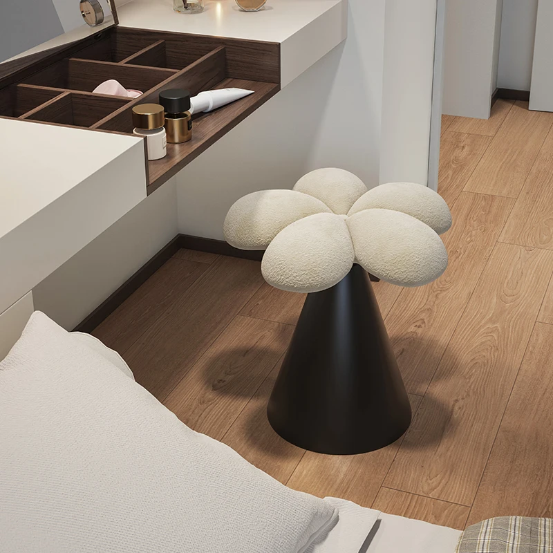 

Creative Rotating Coconut Tree Makeup Chair Dressing Room Bedroom Vanity Petal Stool