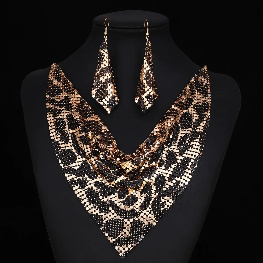 Shining Rhinestone Triangle Scarf Necklaces Earrings Exaggerated Personalized Indian Jewelry Set Luxury Charm