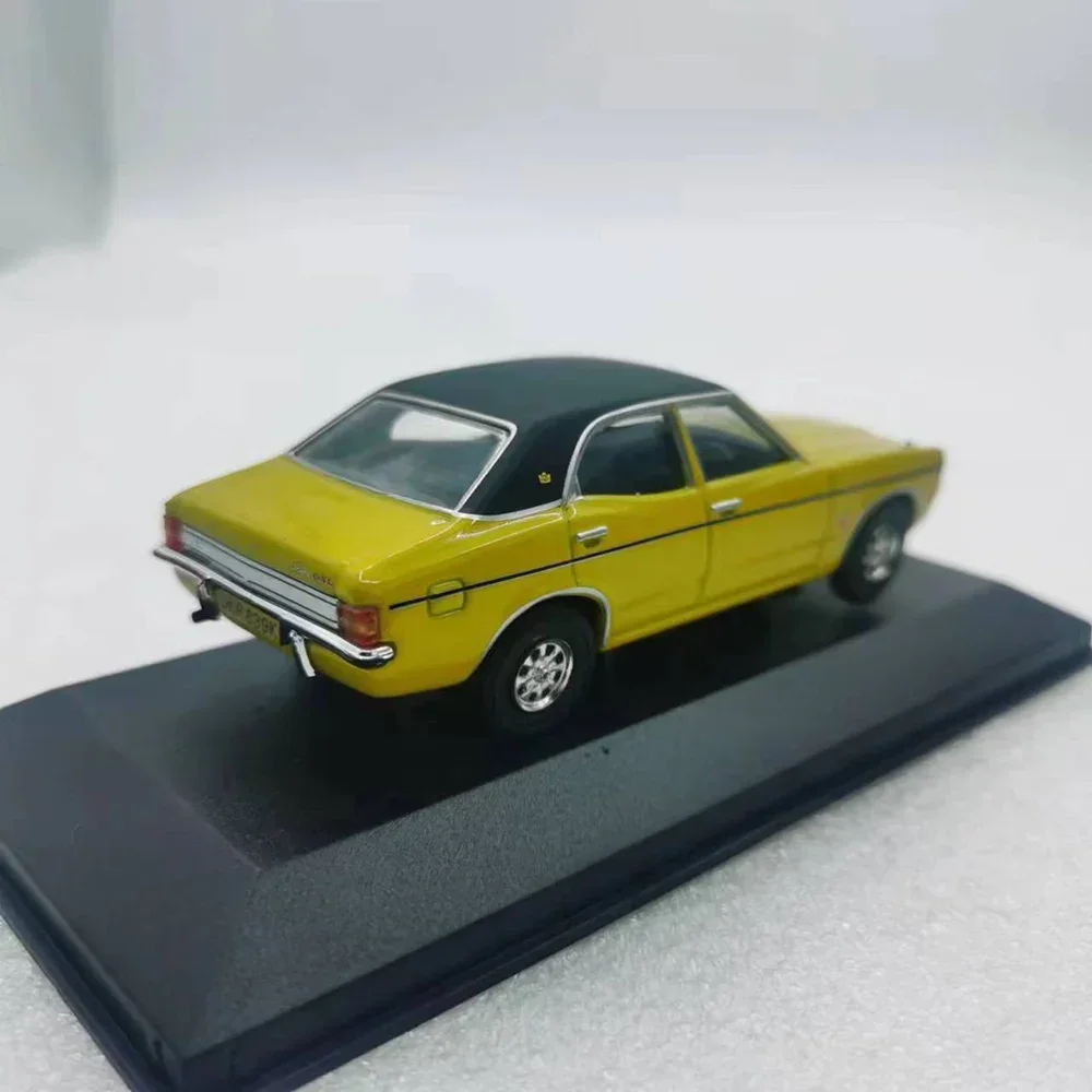 Die-cast 1:43 Scale Simulation Alloy Ford Cortina Mkiii GXL Static Car Model Adult Collection Souvenir Gift Home Decoration Toy