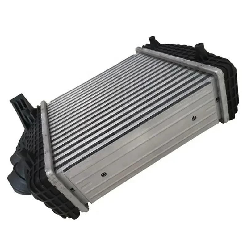 Car Left Center Radiator Intercooler Part Number 670035636 670035635 For Maserati GHIBLI Quattroporte Levante