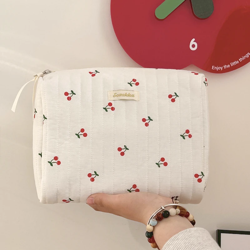 Cartoon Cherry Ladies Cosmetic Bag borse portaoggetti da donna semplici di grande capacità Sweet Casual pochette da donna custodie per il trucco