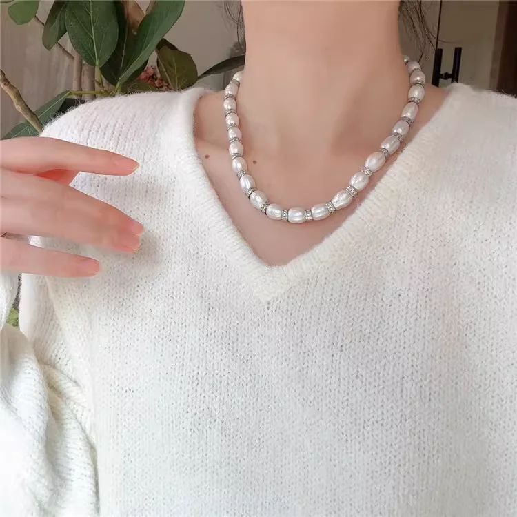 

Ожерелье из натурального пресноводного жемчуга на ключицу