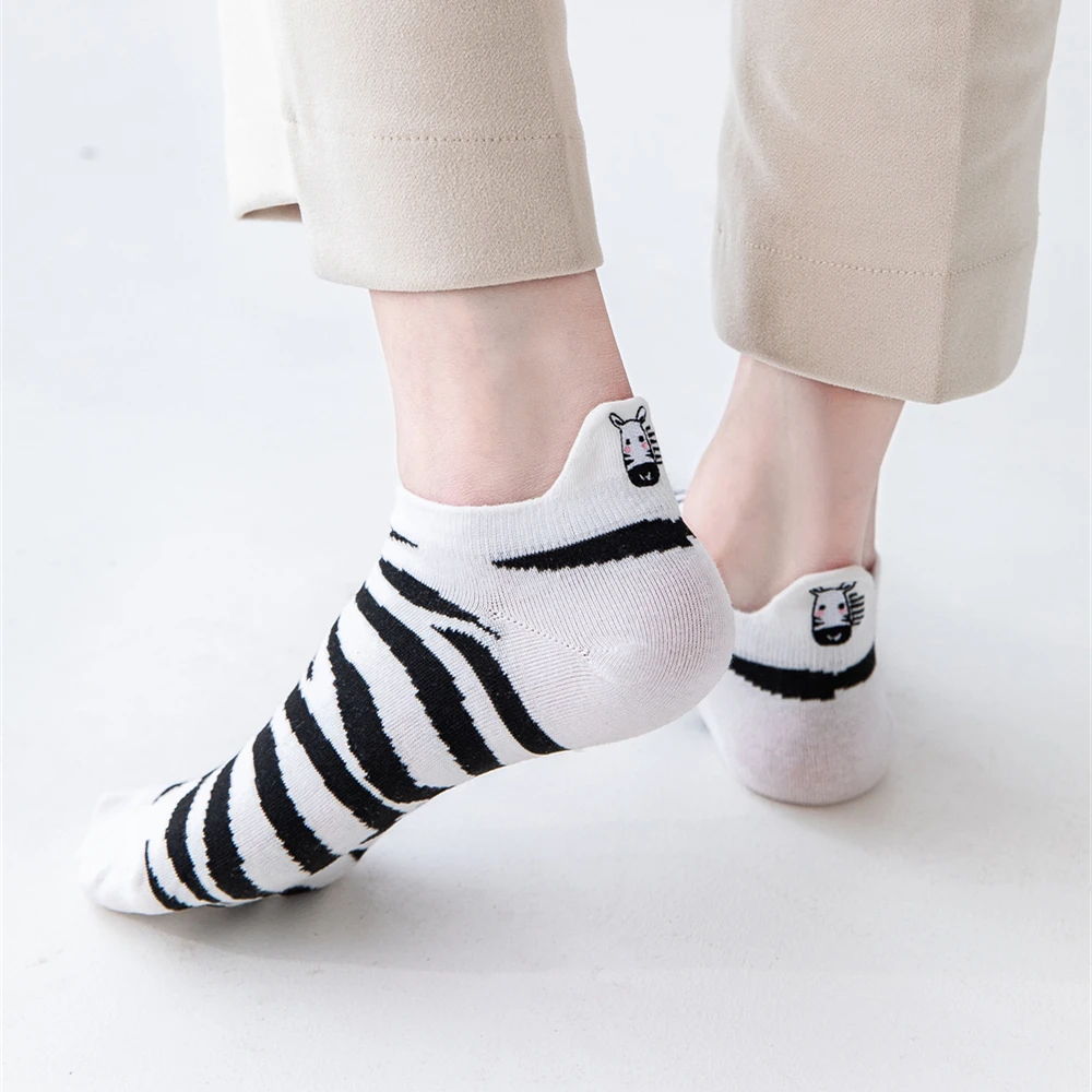 

New Cute Embroidery Zebra Short Ankle Socks Harajuku Stripe Black White Casual Cotton Sokken Dropship