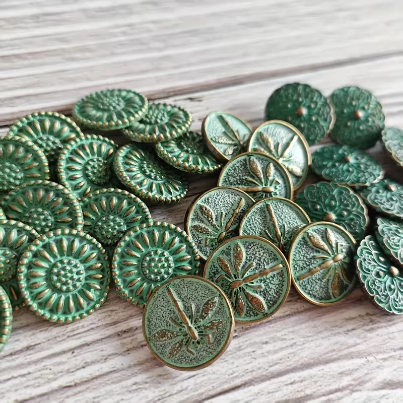 15 green metal buttons in a 3-style set (dragonfly pattern, lotus pattern, mixed pattern) suitable for accessories, accessories