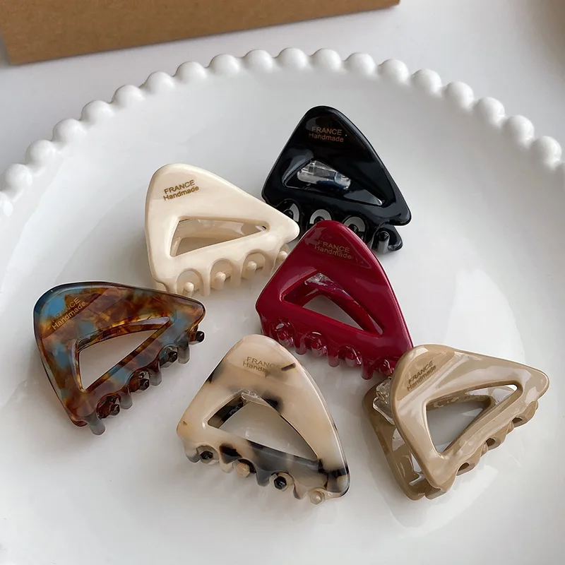 

French Style Triangle Acetate Small Hair Claw For Women Girl Sweet Hair Ornament Mini Claw Clip Hairpin Hair Accessory
