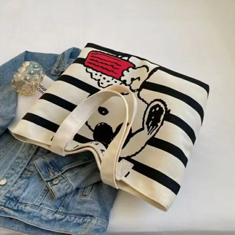 Snoopy Canvas Bag New Fashion Portable Cartoon Handbag Creative Design Shoulder Bag Christmas Gift - view 3