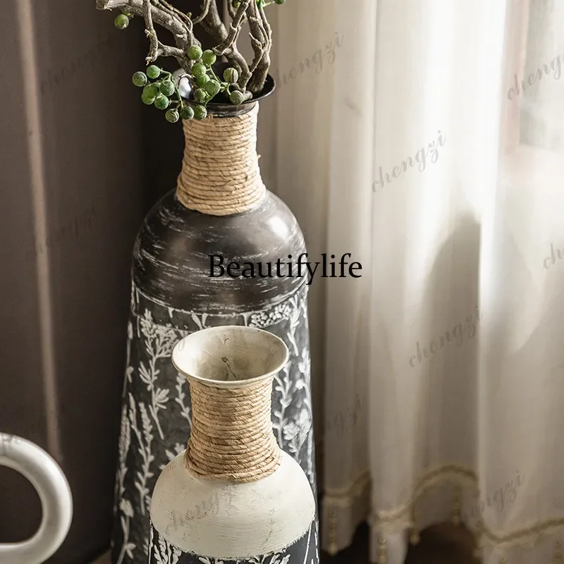 A4567French wrought iron printing retro floor-to-ceiling vase, living room entrance decoration pendulum, homestay illustration b