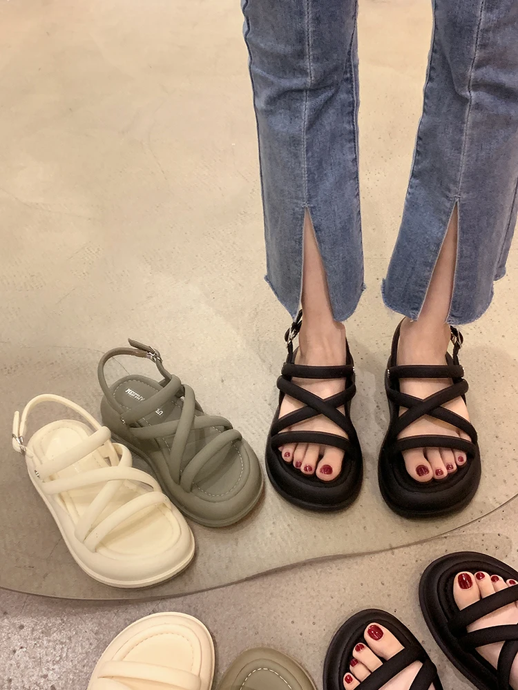 

Сандалии женские на низком каблуке, удобная повседневная обувь из флока, бархатная ткань, резина, однотонные, с ремешком сзади, бежевые, для отдыха