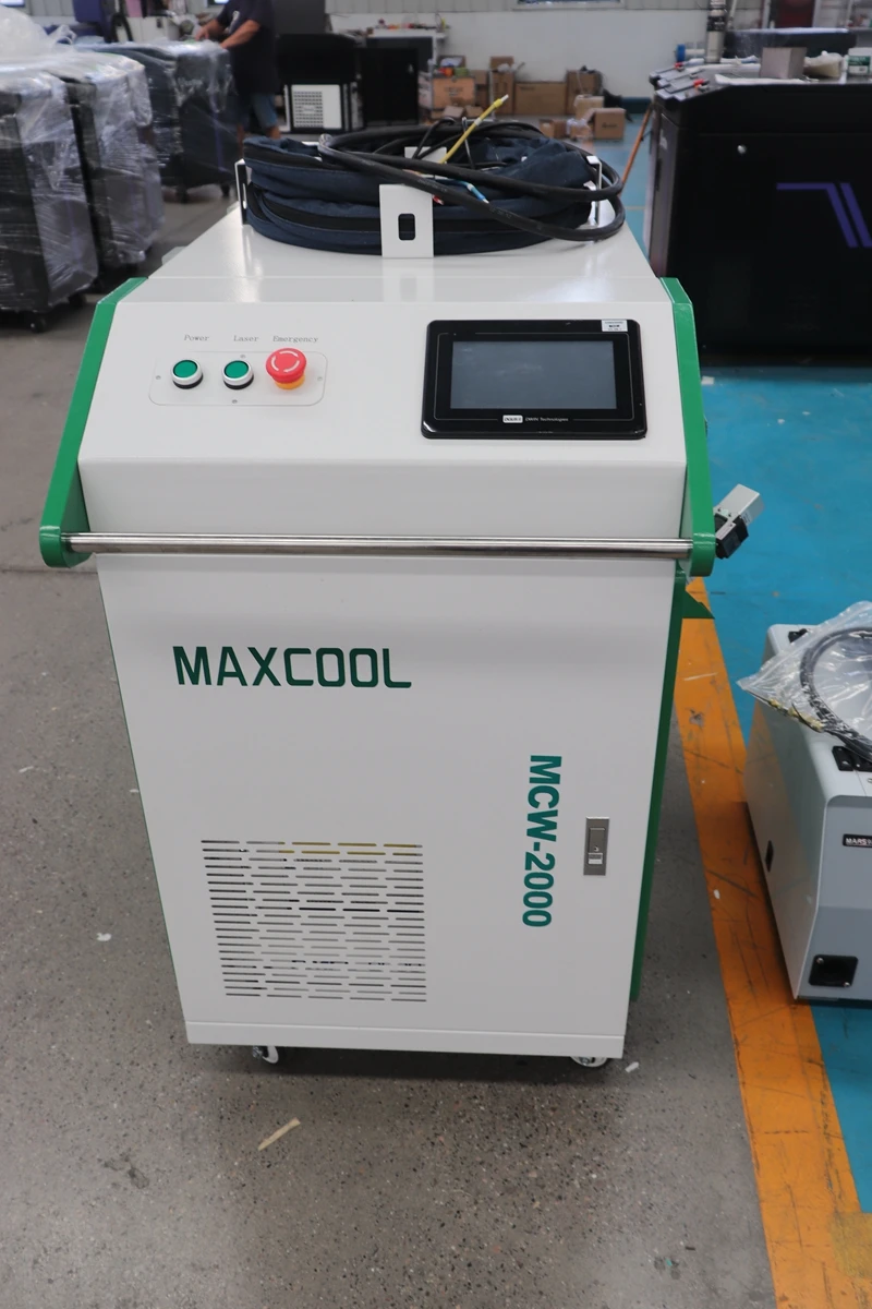 USA Maxcool 1000watt 3000watt fiber laser cleaning welding machine rust removing lazer laser cleaner price Customized