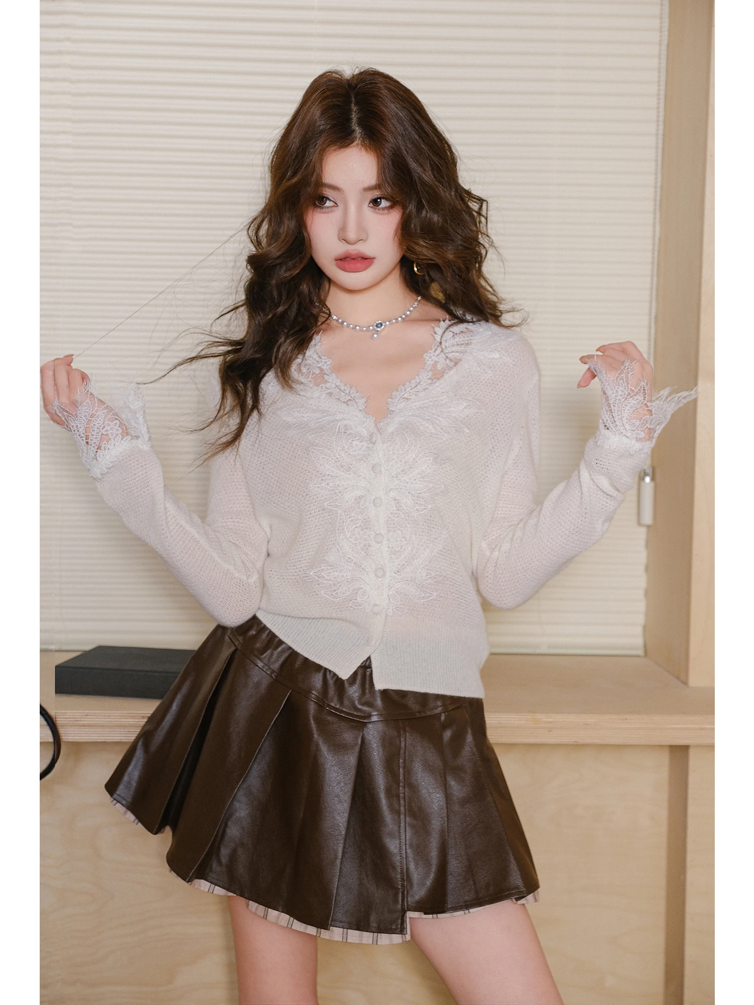 

MIUCO Нежный кардиган с кружевной отделкой и V-образным вырезом, вязаный, открытый, женский, для ношения под одеждой, белый базовый топ, зимний, с длинными рукавами