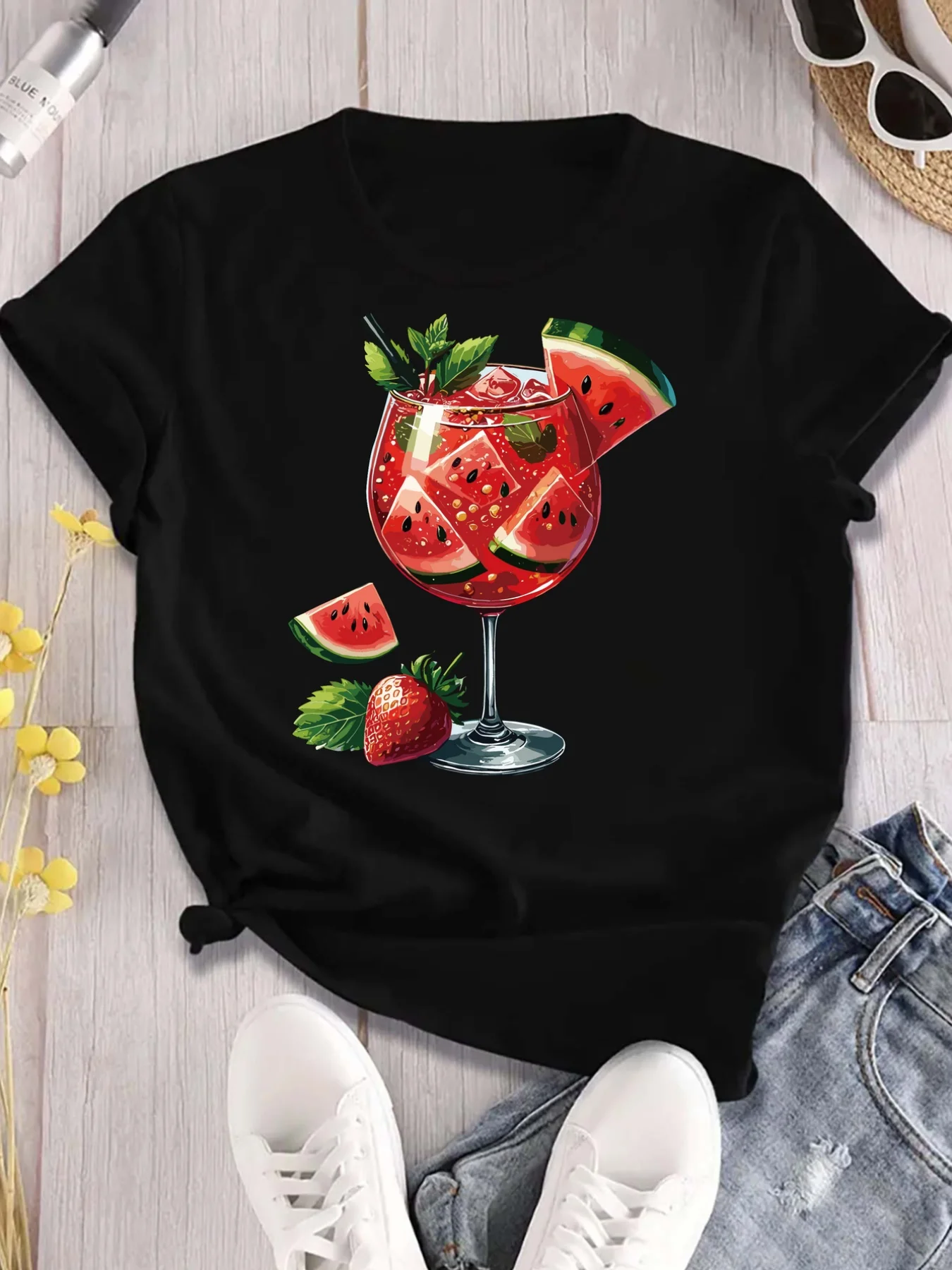 

Camiseta informal de manga corta de verano para mujer camiseta refrescante con estampado de cóctel de fresa y sandíainformal