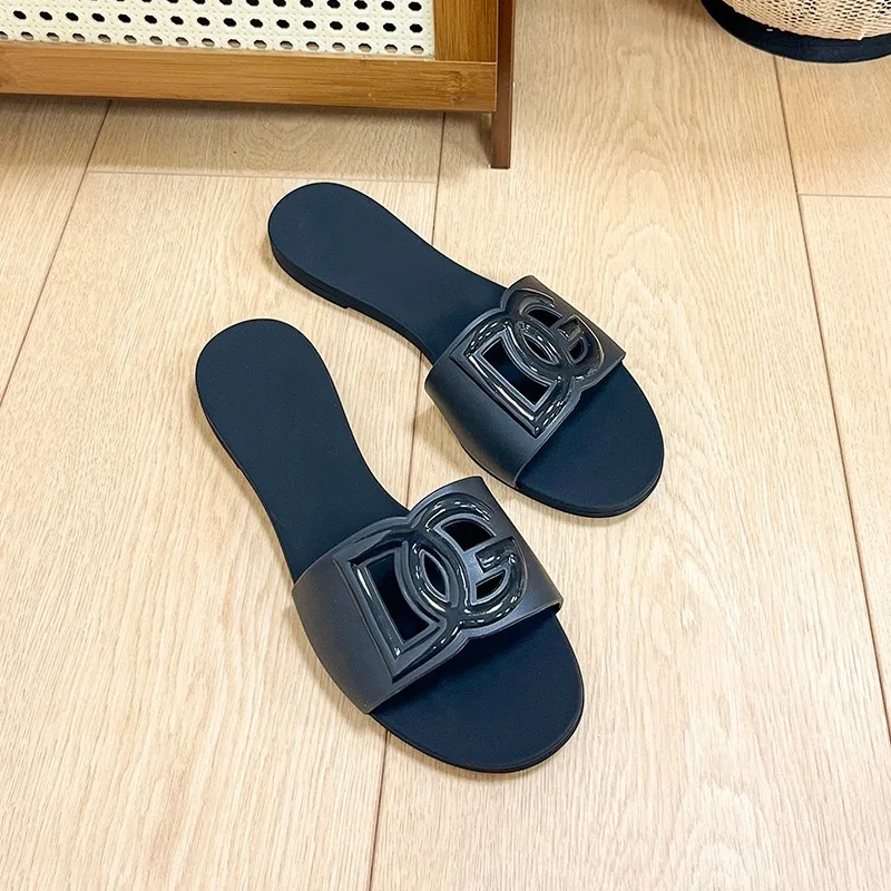 Новинка лета 2024, цельные женские босоножки на плоской подошве с открытым носком в Европе и Америке, подходят для верхней одежды, противоскользящие.