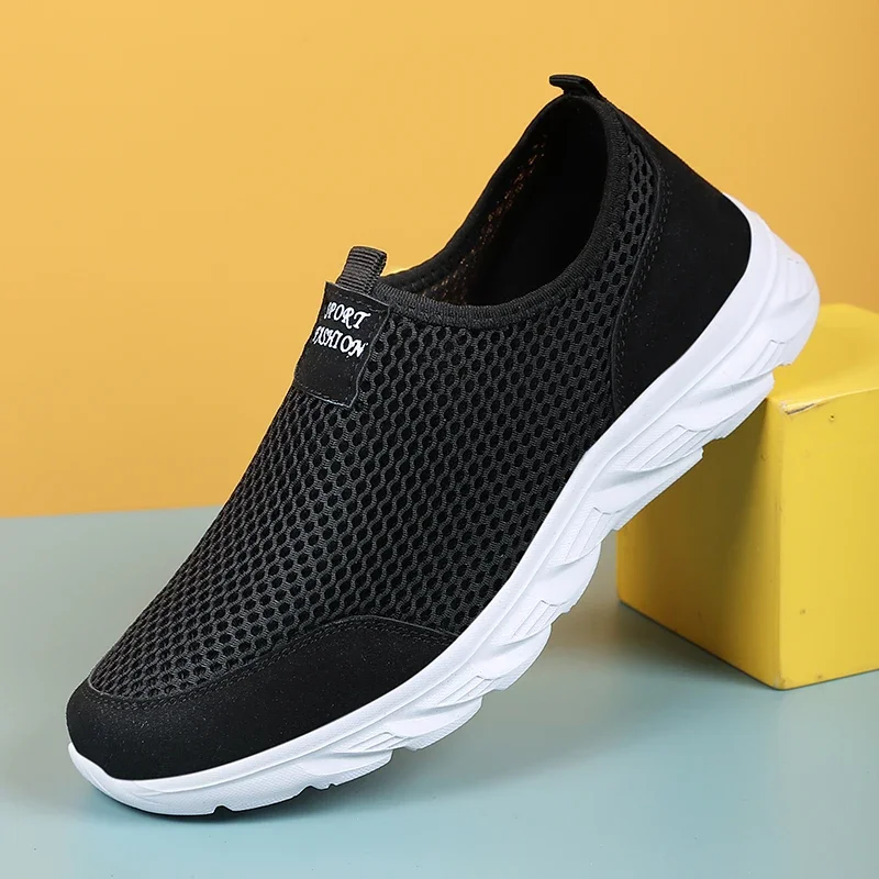 

Summer 2024 Lightweight Men Casual Shoes Mesh Breathable Slip on Man Casual Sneakers Anti-slip Men's Flat Outdoor Walking Shoes