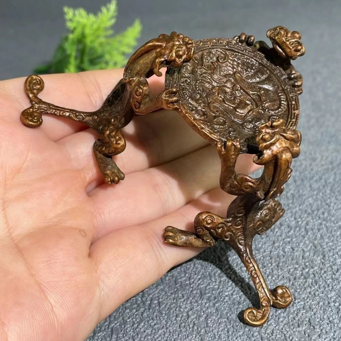 Ancient style antique dragon cover shelf, teapot cover rack, tea set accessories, tea props, candlestick