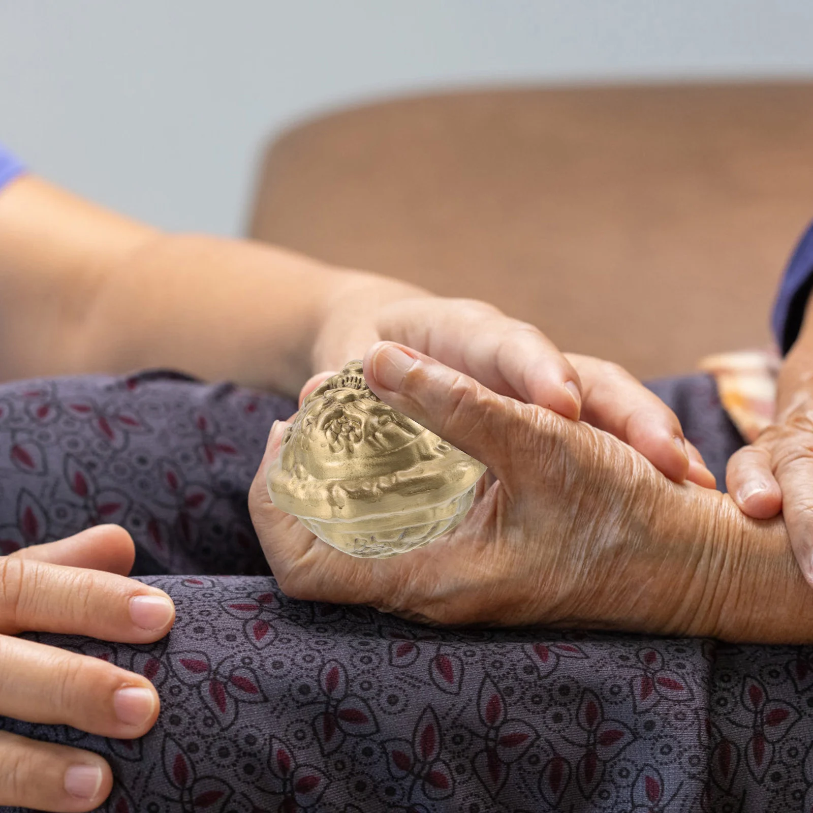 

2 шт. латунный наконечник из орехового дерева с головой дракона: твердые мячи для упражнений для снижения пальцев и силы захвата, руки пожилого возраста