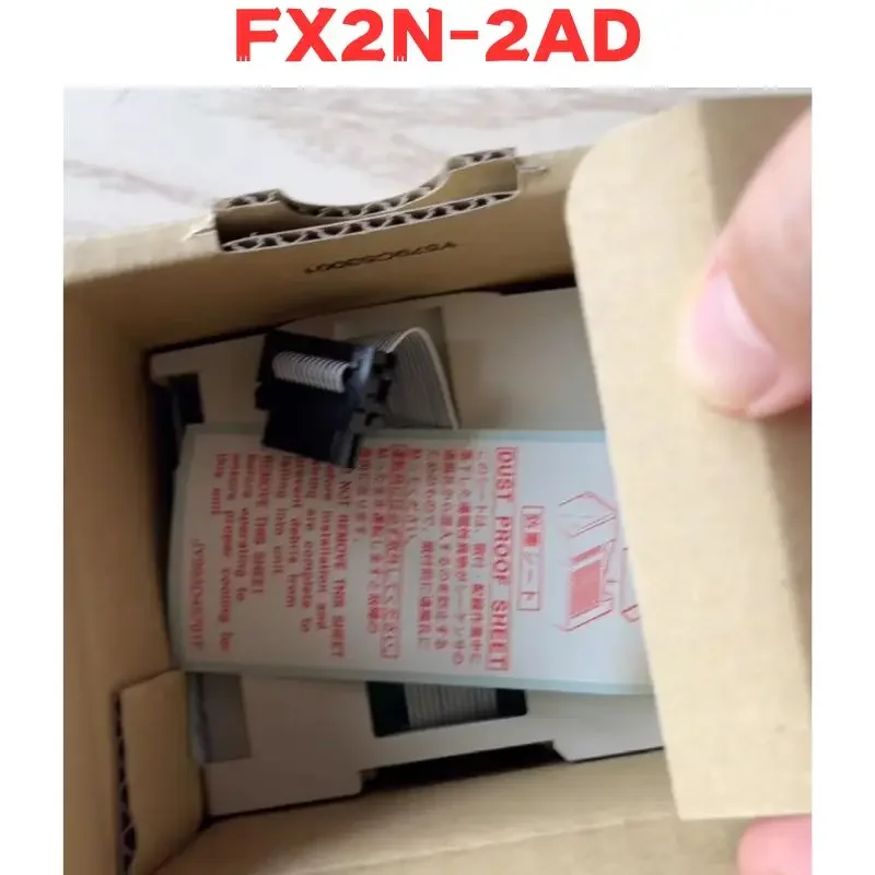 وحدة FX2N-2AD FX2N 2AD جديدة ومبتكرة