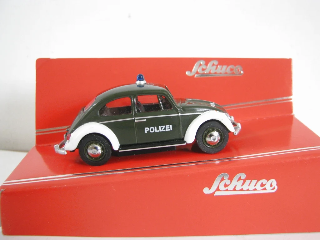 Diecast in scala 1:64 SCHUCO VW Kafer Polizei modello di auto in lega da collezione giocattolo regalo souvenir display ornamento