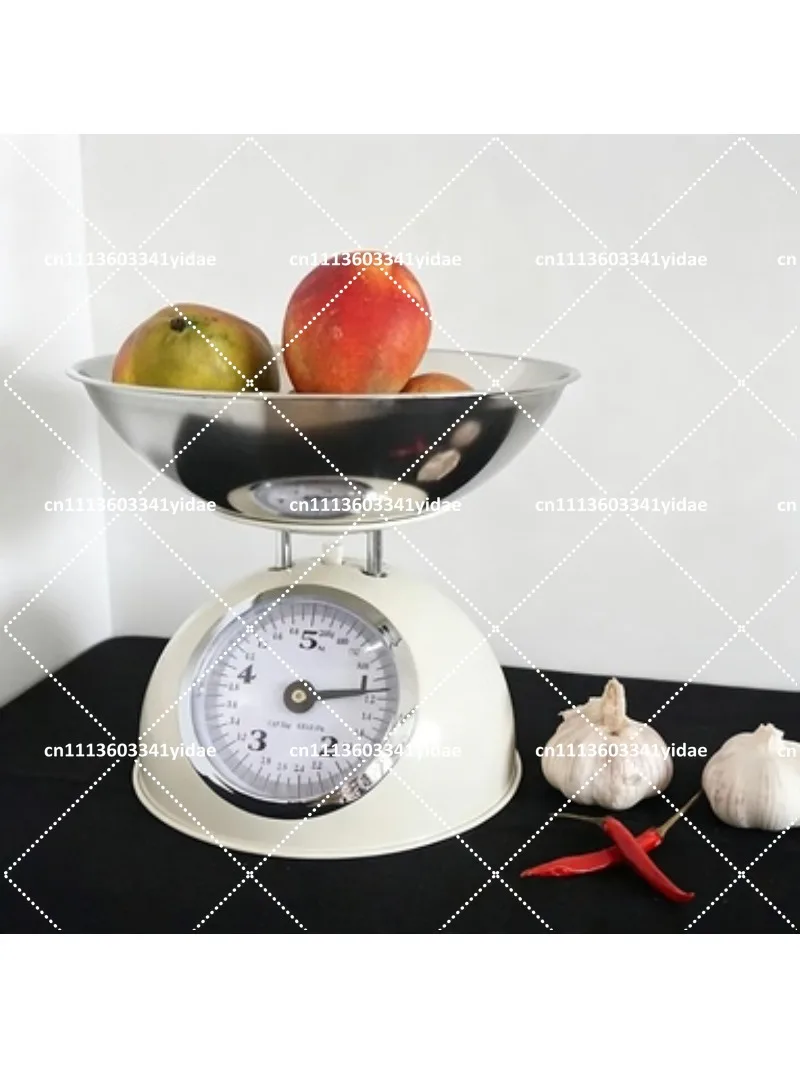 Small 5kg Retro Mechanical Platform Scale for Kitchen Measuring, Baking, Restaurant Decor