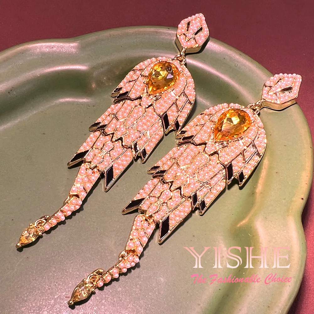 Medieval vintage feather rice bead earrings, Western antique niche long rhinestone European and American exaggerated earrings ba