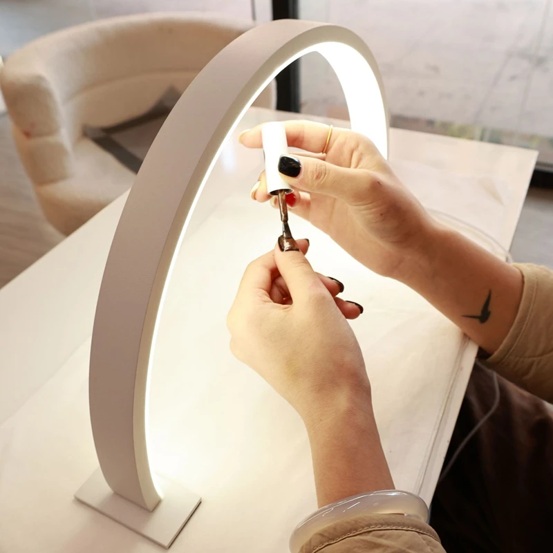 New Moon Nail Work Lamp  Beauty Work Desk Lamp Three-color USB Power Supply  Black White Pink Suitable for Nail Art Eyelash