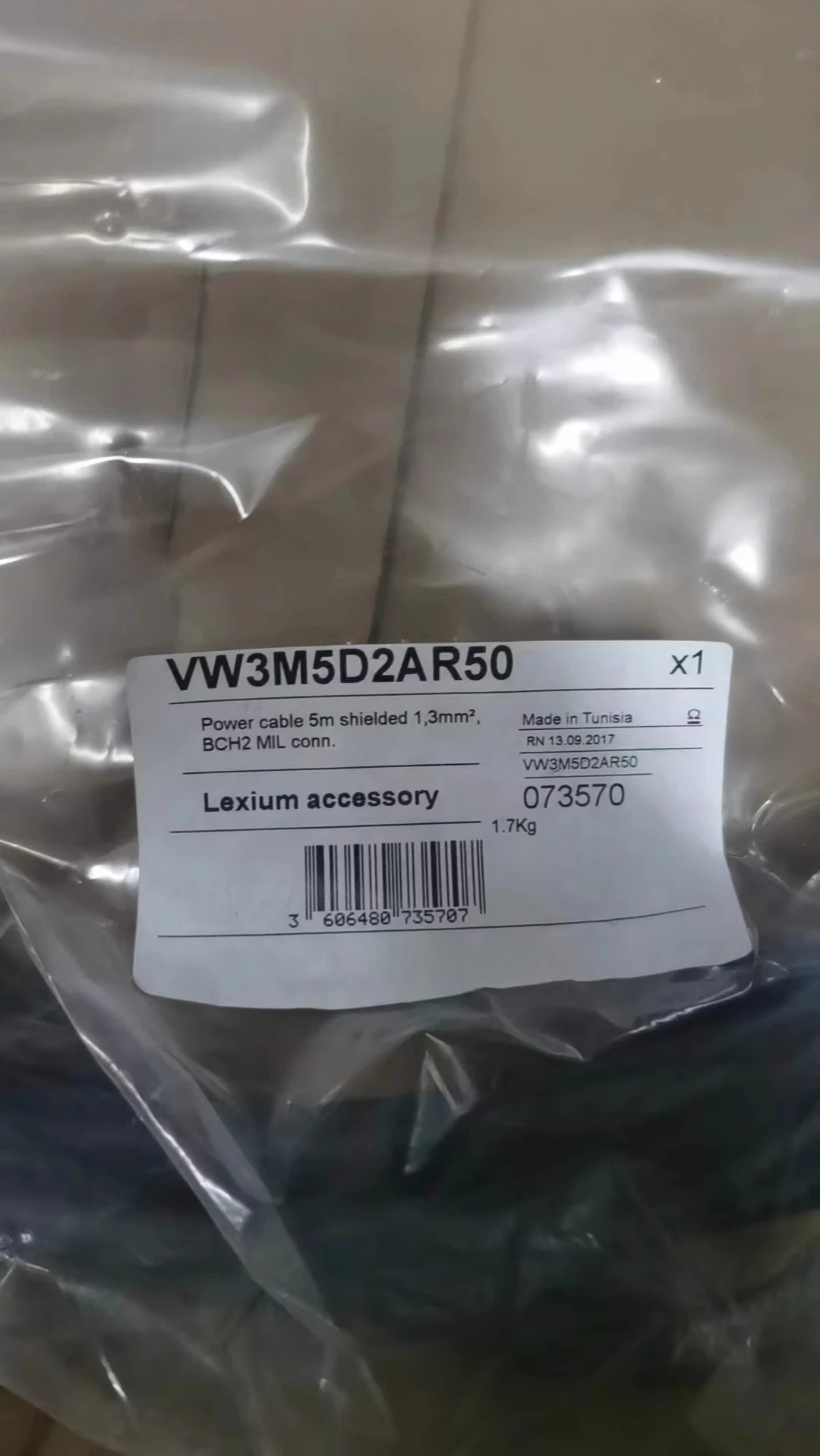 

VW3M5D2AR50 Servo Motor BCH2 Shielded Power Cable 1,3MM Original And Genuine