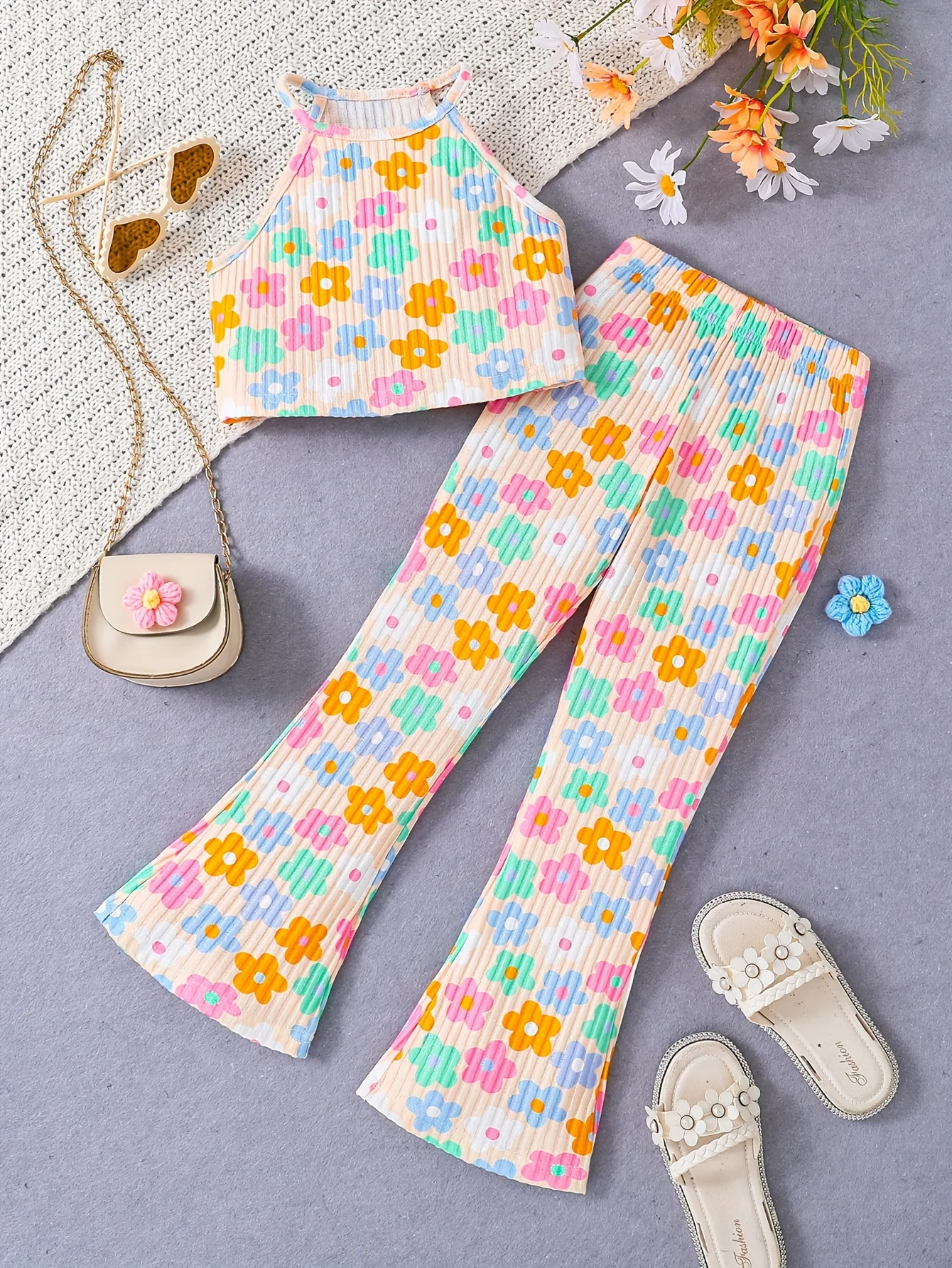 

Summer girls fashion sweet and cool floral print shorts, camisole and flared pants two-piece set