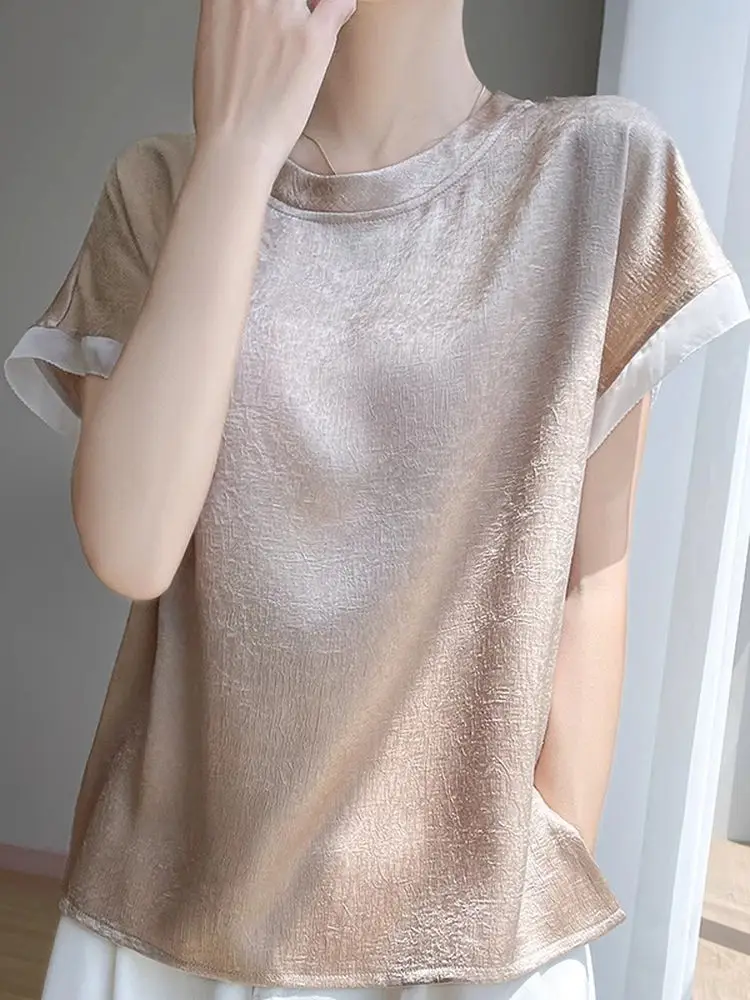 エレガントなサテン半袖ラウンドネック Tシャツ女性のシンプルな夏のルーズ薄いスタイルトップ快適な通気性のあるピュアカラー
