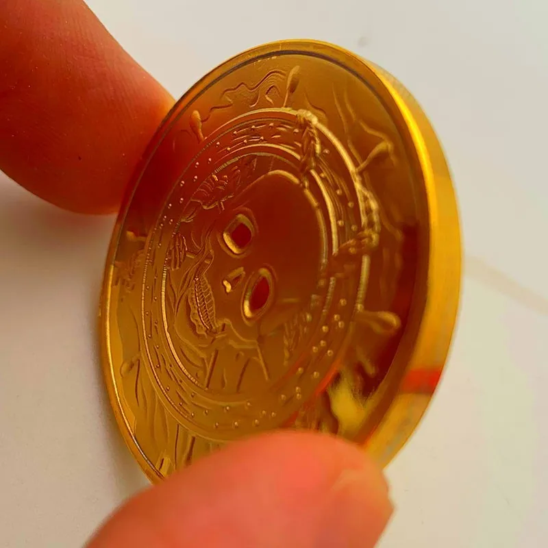 Anime giapponese One Piece Monkey D Luffy Bellissime monete d'oro commemorative Piccolo regalo