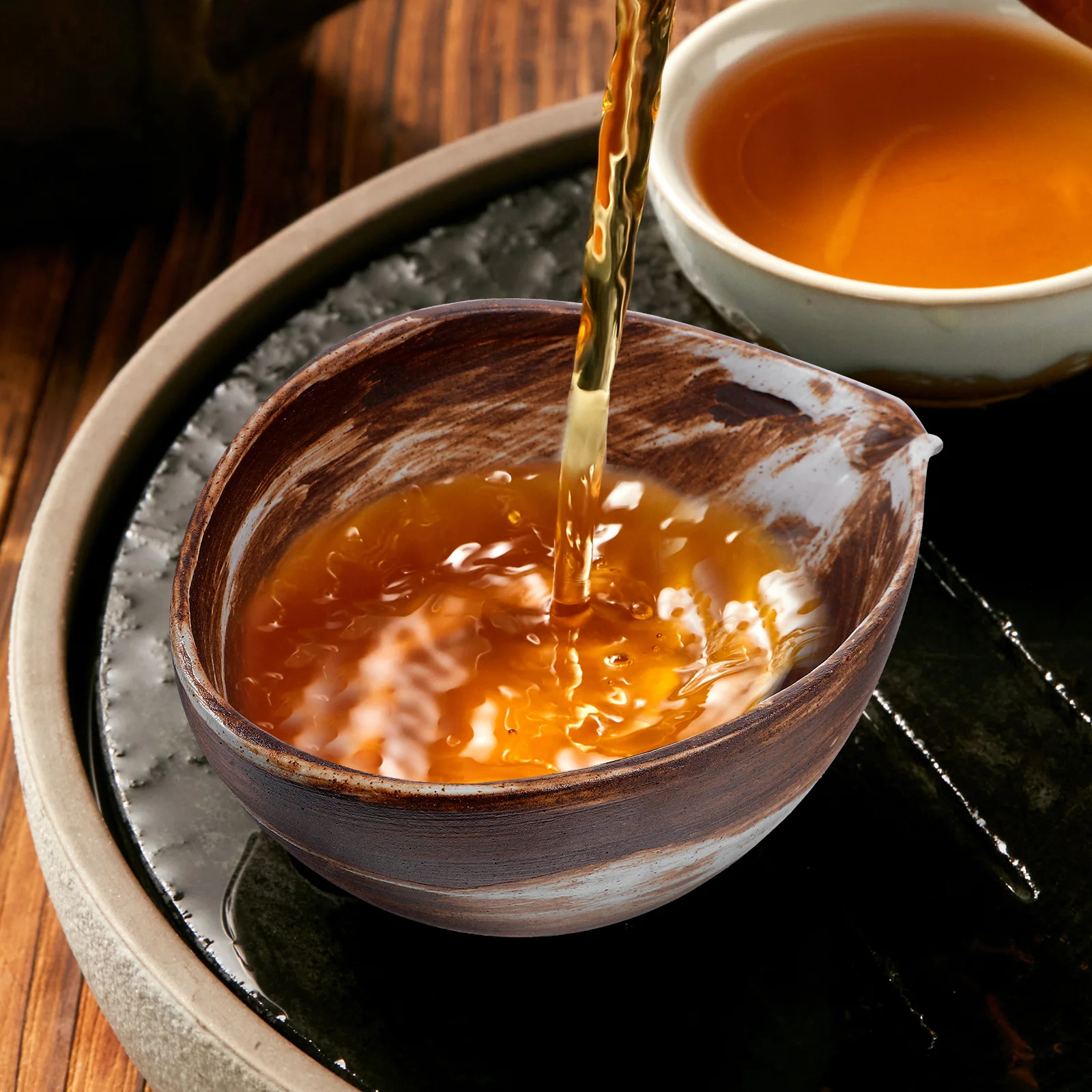 

Vintage Tea Dispenser Cup Ceramic Tea Separation Cup Decorative Retro Teacup for Home Restaurant Brewing Japanese Style Teacups