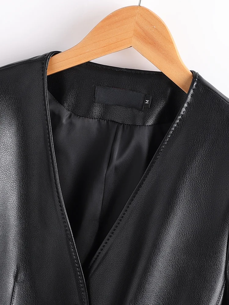 Giacca in Pelle da Donna Primavera 2025, Vestibilità Slim, Cappotto Corto in Vera Pelle di Pecora Haifeng, Scollo a V, Manica Lunga, Stile Commuter